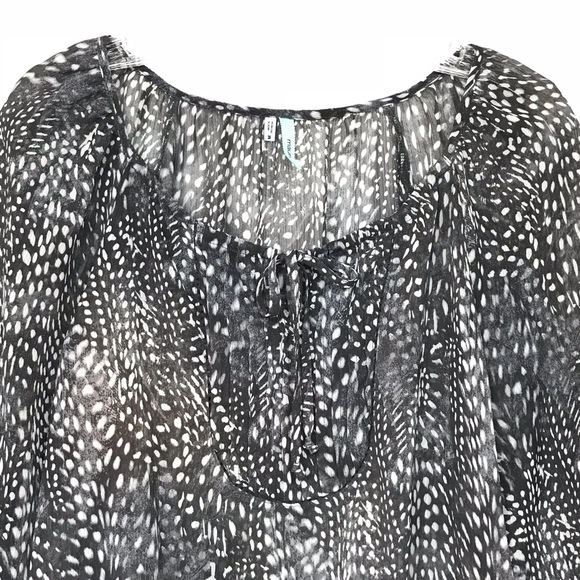 Maurices Leopard print semi sheer peasant blouse M - Picture 2 of 8